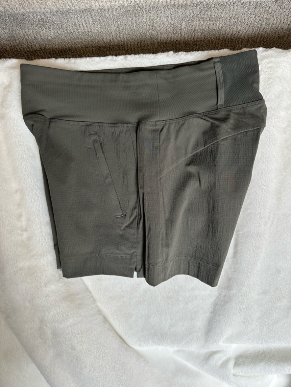 Athleta Trekkie North Shorts - Picture 3 of 4